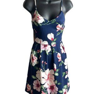 Monteau Womens XS Blue Floral Print V-Neck Pleated